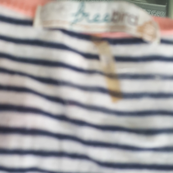 Freebird. Striped button front tee. Xl - Picture 5 of 7